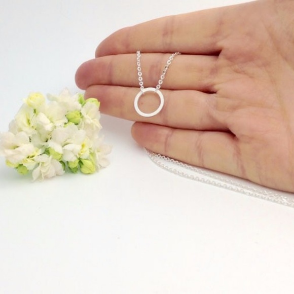 ❤️4 for $20 18k gold plated/Sliver Circle Necklace - Picture 4 of 5